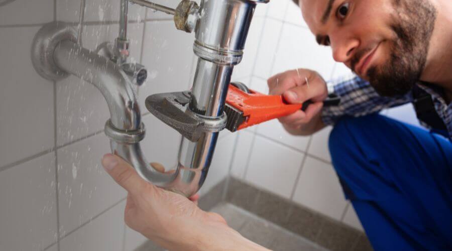 Professional same day plumber services in Hartford, IA